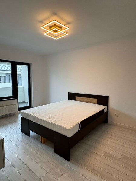 Garsoniera prima mutare! 9 Km/ 20 de min de Piata Unirii statia STB in fata