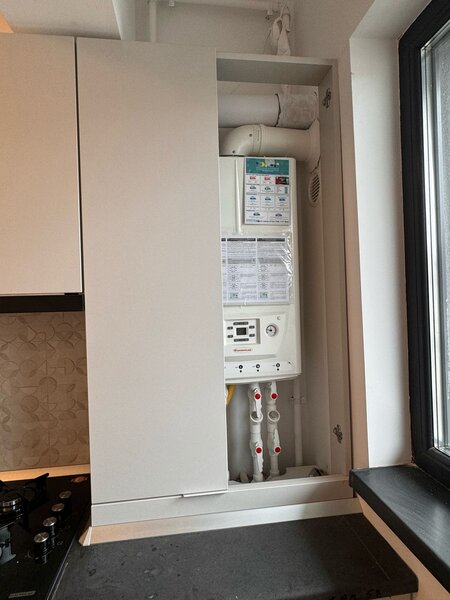 Garsoniera prima mutare! 9 Km/ 20 de min de Piata Unirii statia STB in fata